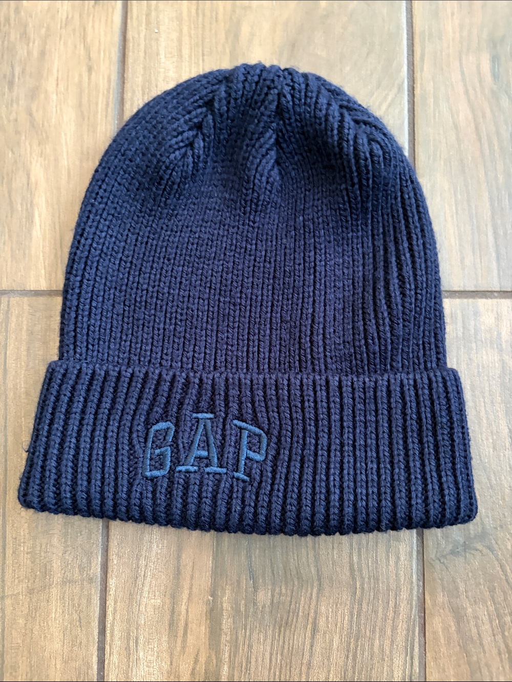 GAP Men's Dark Blue Ribbed Cuff Beanie with Embroidered Logo